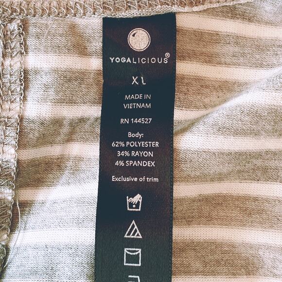 Yogalicious Slit Back Tank Gray White Stripe XL - Picture 6 of 6